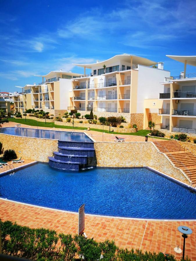 Sea View Penthouse In Albufeira Apartment Exterior photo